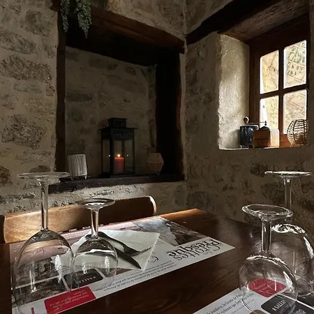 Le Rhum Antik Hotel Puybrun