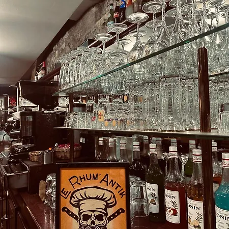 Le Rhum Antik Hotel Puybrun